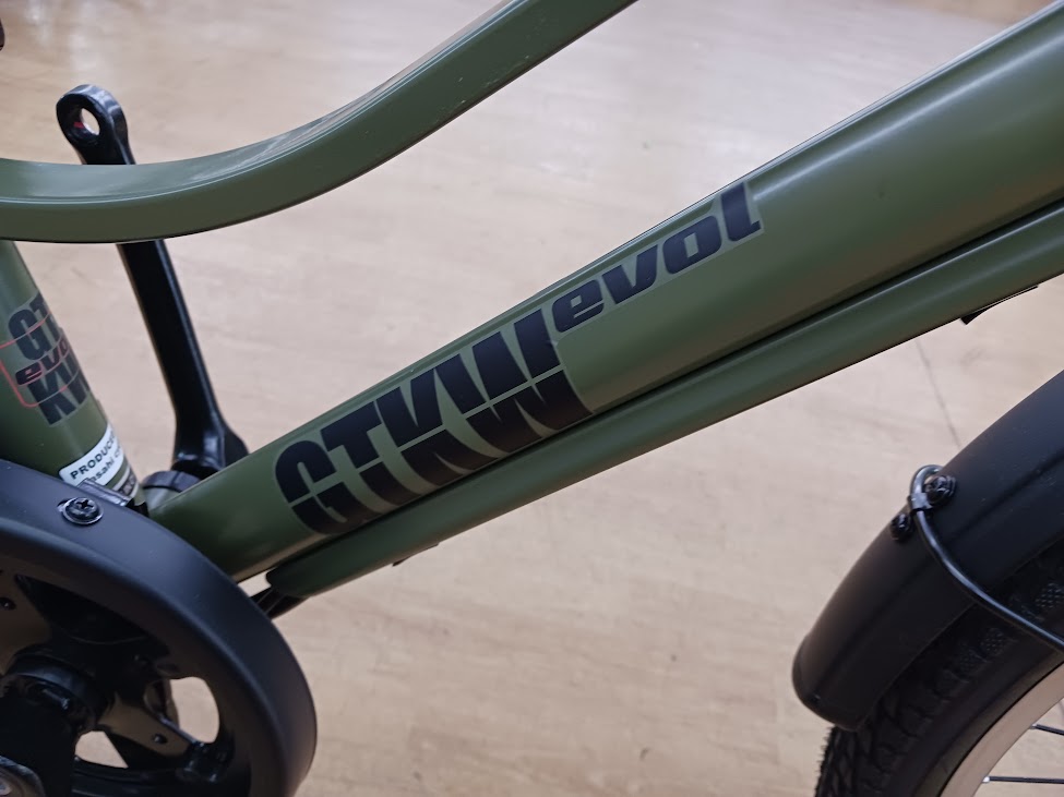アサヒサイクル ”evol GTKW”（エヴォル GTKW）電動アシスト自転車 展示 