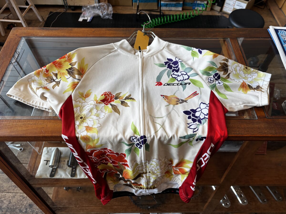 Japanese pattern cycling jersey