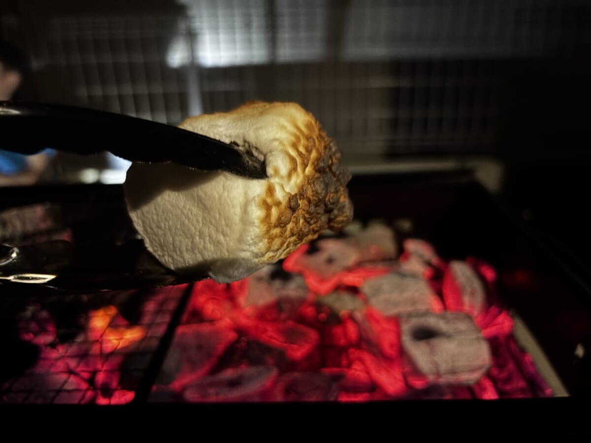 焦げ色ゾーンのマシュマロ