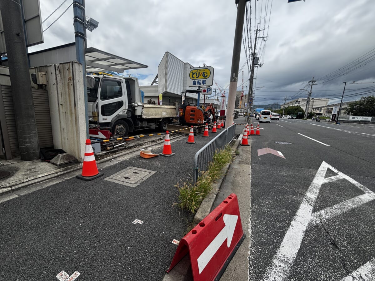 四条通 西向き 改修工事に伴う通行のご注意